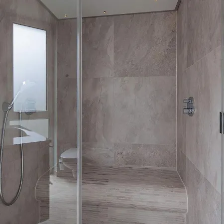 6 Personen In Appartement